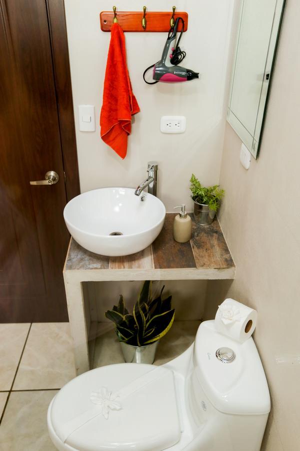 Apartamento Lantana ,Monteverde Con Aire Acondicionado Y Lavanderia Екстериор снимка